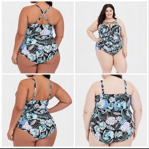 NWT size 6 One Piece